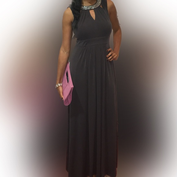 ✨ Jewel Neck Gown - Picture 1 of 6